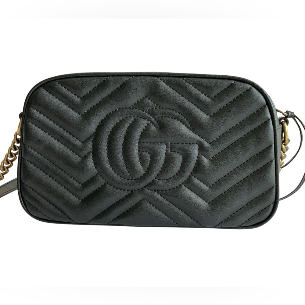 Gucci Black Chevron Crossbody with Gold Accents - Picture 4 of 16